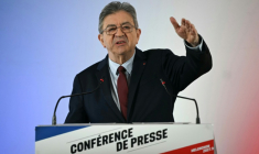 FJean-Luc Mélenchon, candidat deLa France insoumise (LFI) à la présidentielle de 2027, lors de la présentation de son programme budgétaire pour 2027, le 14 octobre 2026 à Paris ( AFP / LOU BENOIST )
