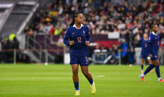 Katoto quitte le groupe des Bleues