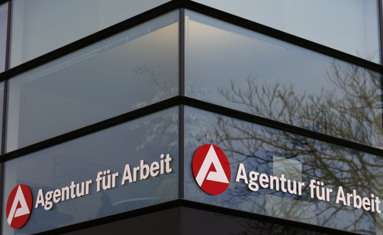 Le logo de l'Agence nationale allemande pour l'emploi (Agentur fur Arbeit) à Kehl, en Allemagne.