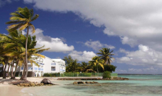 Grâce au dispositif Girardin, réduisez votre impôt et soutenez les DOM-TOM en finançant du matériel industriel neuf ou des logements sociaux. (© Fotolia)