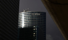 FRANCE: DES ACTIONNAIRES SALARIÉS D'EDF ONT DÉPOSÉ PLAINTE CONTRE X