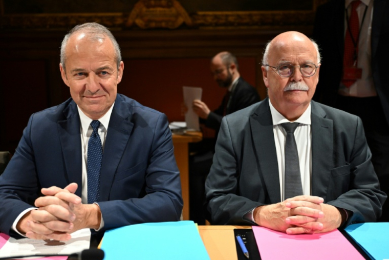 Jean-François Husson et Claude Raynal au Sénat le 7 novembre 2024 ( AFP / Bertrand GUAY )