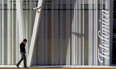 TELEFONICA RETIENT ALLIANZ ET CDPQ POUR L'ACCORD SUR LE RÉSEAU DE FIBRE OPTIQUE ESPAGNOL