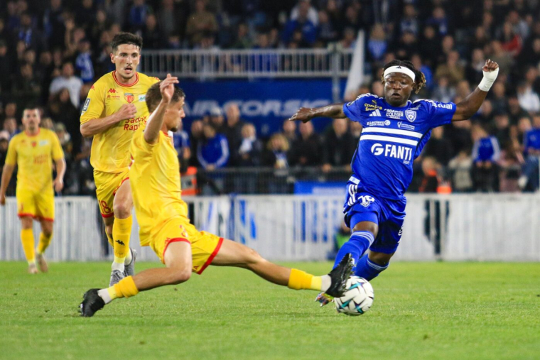 Ligue 2 : Bastia-Le Mans interrompu après des incidents en tribunes