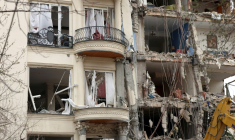 Un immeuble de Téhéran détruit par une frappe, le 23 mars 2026 ( AFP / - )