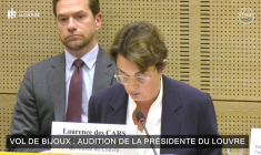 La patronne du Louvre réclame l'installation d'un "commissariat au sein du musée"