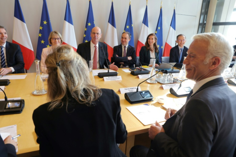 Première réunion à Bercy du "Conseil des entreprises" le 14 avril 2025 à Paris ( AFP / Thomas SAMSON )