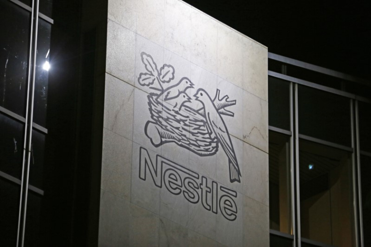 NESTLÉ DÉÇOIT SUR 2017, PACTE NON RECONDUIT AVEC L'ORÉAL