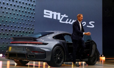 PHOTO D'ARCHIVES : Oliver Blume, PDG de Volkswagen, assiste à une présentation à la presse avant le salon automobile IAA de Munich.