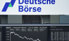Le graphique de l'indice boursier allemand DAX est affiché à la bourse de Francfort