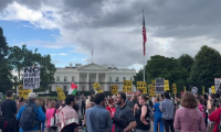 Manifestation devant la Maison Blanche contre les frappes israéliennes sur l'Iran