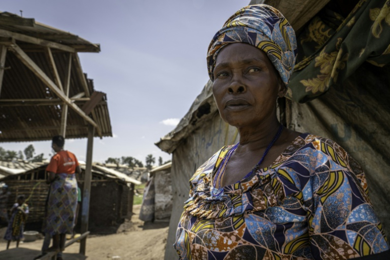 Déborah Nzale, une personne déplacée vivant dans le camp de Kigonze, le 28 mai 2026 à Bunia, dans l'est de la République démocratique du Congo, alors qu'une épidémie d'Ebola touche le pays ( AFP / Glody MURHABAZI )