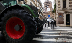 Manifestation contre l'accord de libre-échange UE-Mercosur à Paris