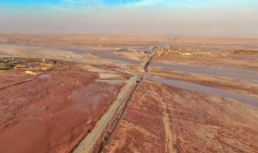 Vue générale des eaux de crue couvrant la région en Al-Mukhaili, en Libye