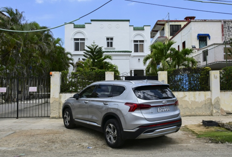 Vue d'une maison dans un quartier cossu de La Havane, le 23 avril 2026 ( AFP / YAMIL LAGE )