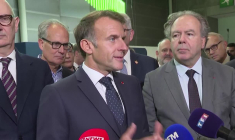 Macron dit que la mobilisation des jeunes doit se faire "dans le calme, dans l’ordre"