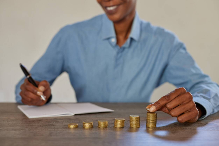 Travailleurs indépendants : sous quelles conditions obtenir la prime d'activité ? / iStock.com - Ridofranz