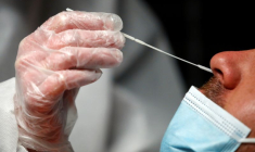 UN PREMIER CAS DU VARIANT DU CORONAVIRUS DÉCOUVERT EN FRANCE