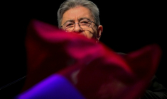 Jean-Luc Mélenchon à Lyon le 26 février 2026 ( AFP / OLIVIER CHASSIGNOLE )