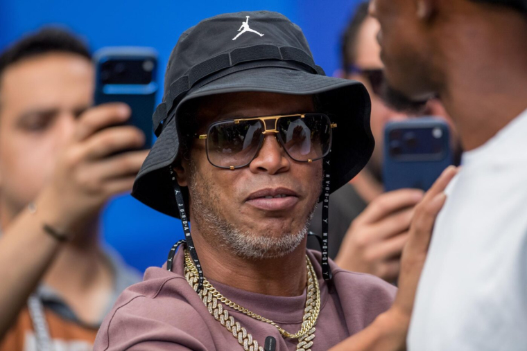 Ronaldinho prêt à inverstir à Monaco ?