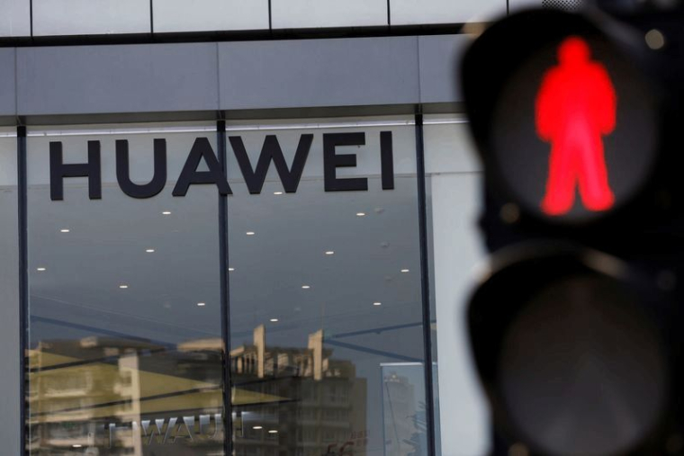 LA CHINE ENVISAGE DES REPRÉSAILLES CONTRE NOKIA ET ERICSSON SI L'UE INTERDIT HUAWEI, SELON LE WSJ