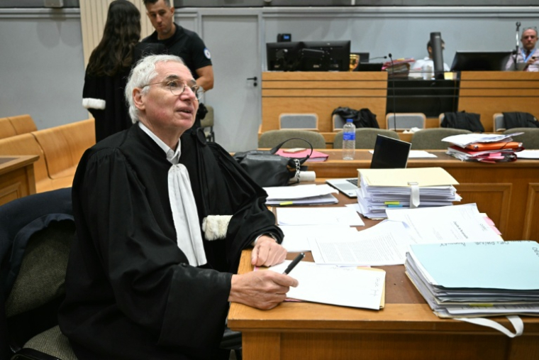 Laurent de Caunes, avocat du frère de Delphine Jubillar, à la cour d'assises du Tarn, le 23 septembre 2025. ( AFP / Lionel BONAVENTURE )