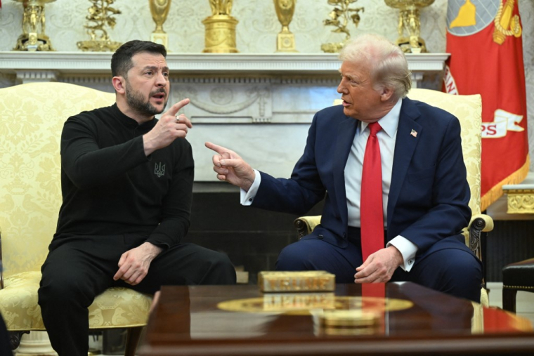 Volodymyr Zelensky et Donald Trump à Washington, aux États-Unis, le 28 février 2025. ( AFP / SAUL LOEB )