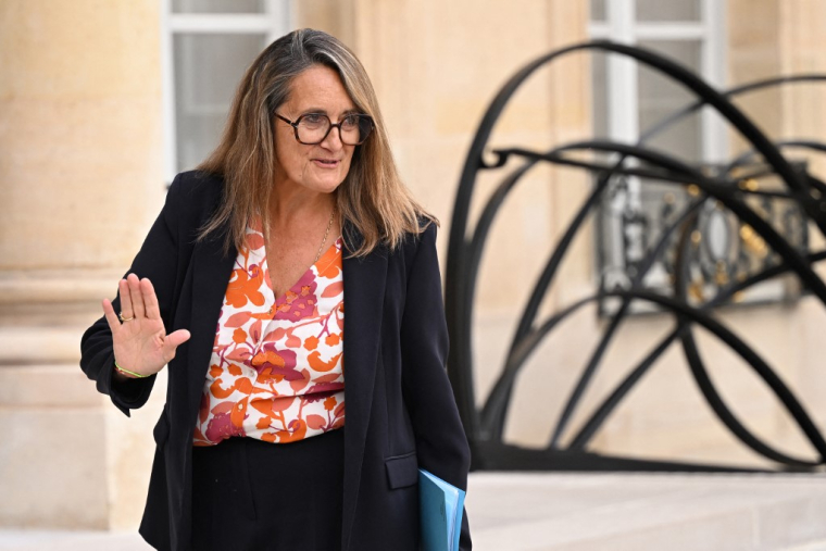 Sophie Primas (ministre déléguée chargée du Commerce extérieur et des Français de l'étranger)  lors du conseil des ministres, le 23 septembre 2024. ( AFP / BERTRAND GUAY )