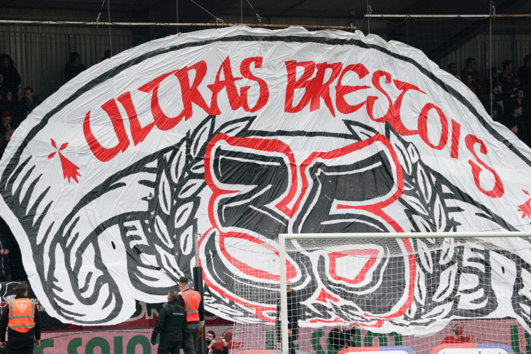 Deux groupes de supporters brestois menacés de dissolution