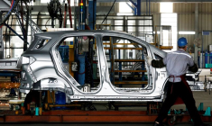 FORD AFFICHE UNE PERTE TRIMESTRIELLE DE 1,7 MILLIARD DE DOLLARS