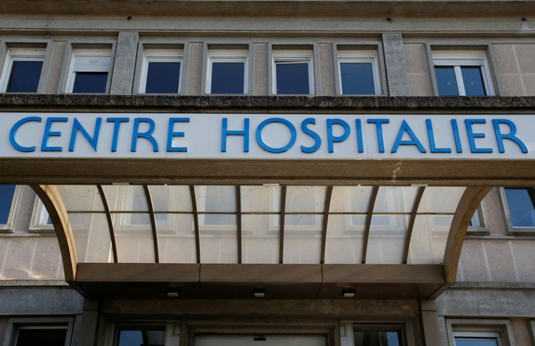 FRANCE: MACRON LANCE UNE "MISSION FLASH" SUR LES URGENCES AVANT UNE "RÉVOLUTION COLLECTIVE" DANS LA SANTÉ