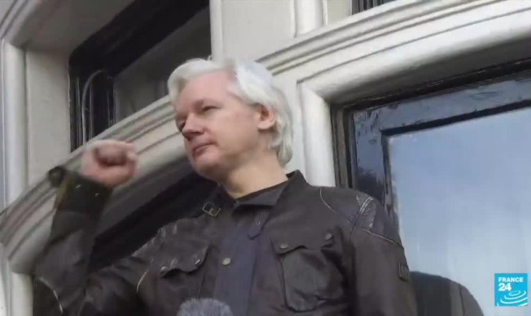 Détenu au Royaume-Uni, Julian Assange se rapproche d'une extradition aux Etats-Unis