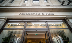 Un magasin Abercrombie & Fitch. (Crédits: Adobe Stock)