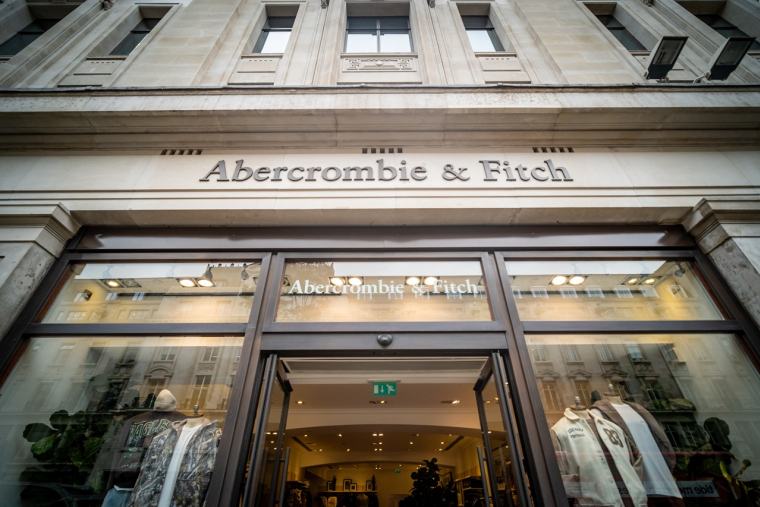 Un magasin Abercrombie & Fitch. (Crédits: Adobe Stock)