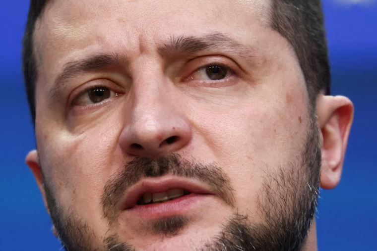 Le président ukrainien Volodymyr Zelenskiy lors d'une conférence de presse à Bruxelles