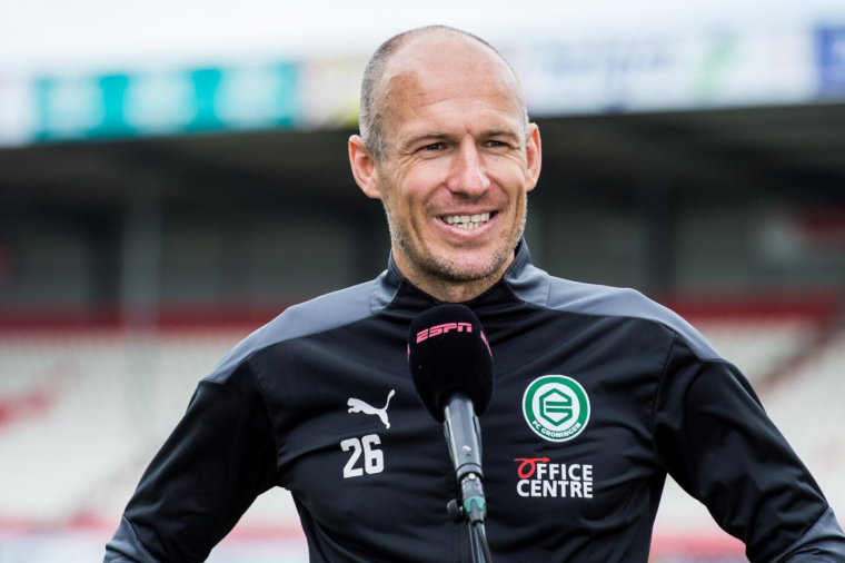 Arjen Robben lance sa carrière de coach