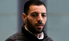 Imad Ould Brahim alias "Imad Tintin", influenceur algérien, à Grenoble le 6 janvier 2025 ( AFP / JEAN-PHILIPPE KSIAZEK )