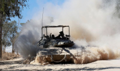 Un char israélien près de la frontière entre Israël et Gaza