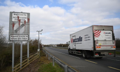 L'IRLANDE SOUPÇONNE LONDRES DE VOULOIR MODIFIER L'ACCORD DE BREXIT