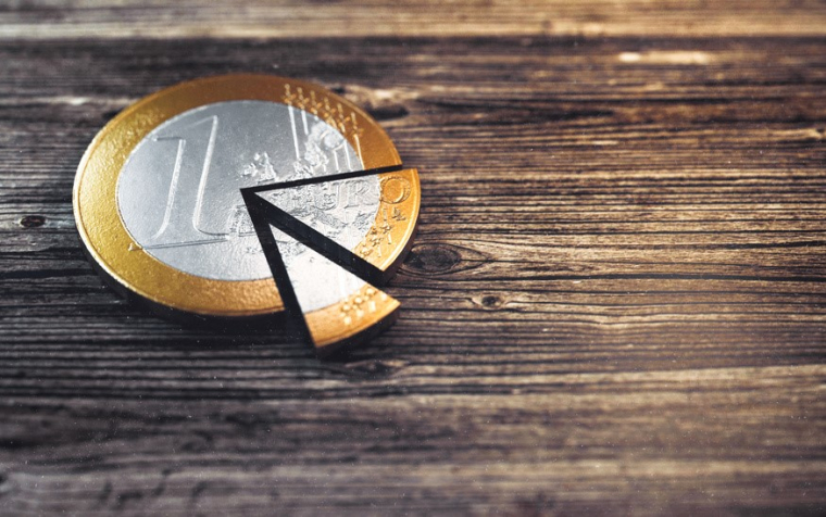 En 2021 les personnes qui déclarent plus de 10.084 euros de revenus sur l'année sont imposables (Crédit photo: Fotolia)