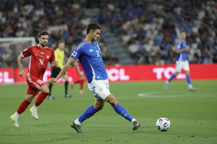 Brighton met un défenseur italien dans ses filets