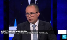 Emmanuel Macron, un Européen bien peu diplomate : sa "troisième voie" critiquée par ses partenaires