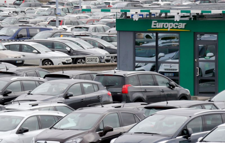 EURAZEO VEUT DES OFFRES DÉFINITIVES POUR EUROPCAR EN SEPTEMBRE