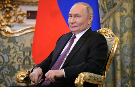 Le président russe Vladimir Poutine au Kremlin, à Moscou, le 28 mai 2025 ( POOL / Pavel Bednyakov )