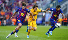 Vainqueur du derby de Barcelone, le Barça se rapproche du sacre en Liga