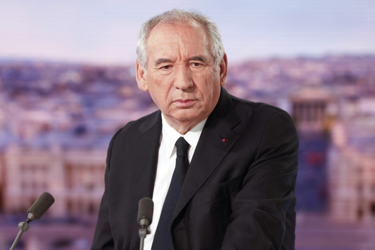 François Bayrou à Boulogne-Billancourt, le 27 août 2025. ( AFP / XAVIER GALIANA )