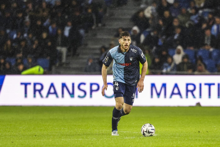 Lloris signe à Brest !