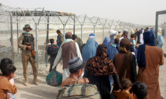 L'UE A BESOIN DE CORRIDORS HUMANITAIRES POUR LES RÉFUGIÉS AFGHANS