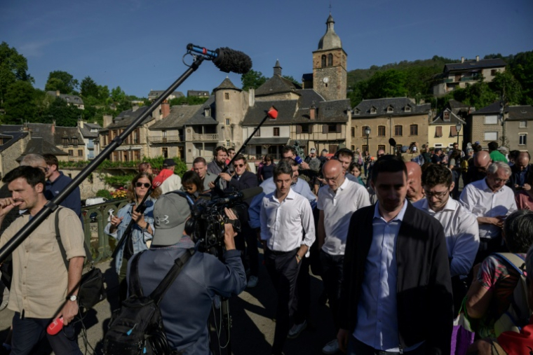 L'ancien Premier ministre et secrétaire général du parti Renaissance Gabriel Attal  participe à une fête de la transhumance Saint-Geniez-d'Olt, dans l'Aveyron, le 23 mai 2026 ( AFP / Ed JONES )