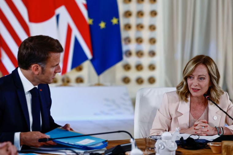 La Première ministre italienne Giorgia Meloni et le président français Emmanuel Macron